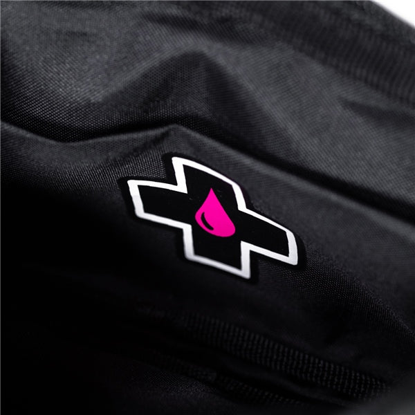 Muc-Off Essential Case-MucOff-Elevate