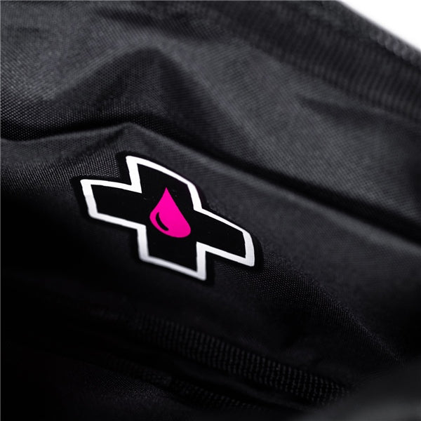 Muc-Off Essential Case-MucOff-Elevate