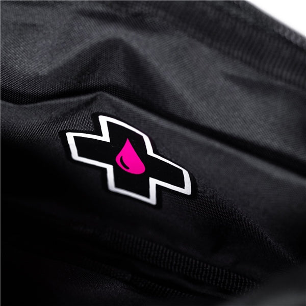 Muc-Off Essential Case-MucOff-Elevate