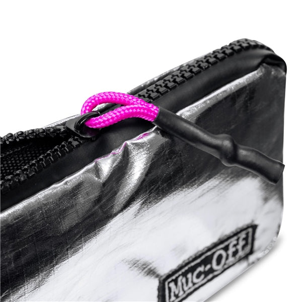 Muc-Off Essential Case