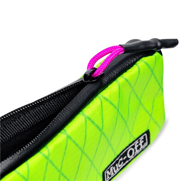 Muc-Off Essential Case Rainproof