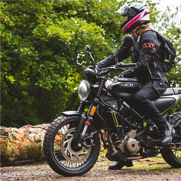 jeans-coyote-easy-reg-wom-bk-22/31