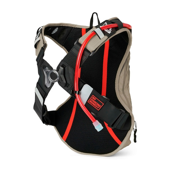 outlander-moto-9l-hydration-pack-sand