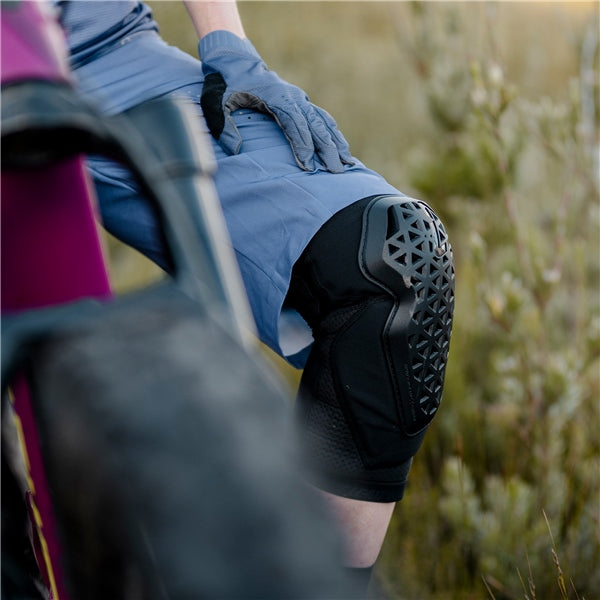 knee-guard-flexmesh-bk-2xl