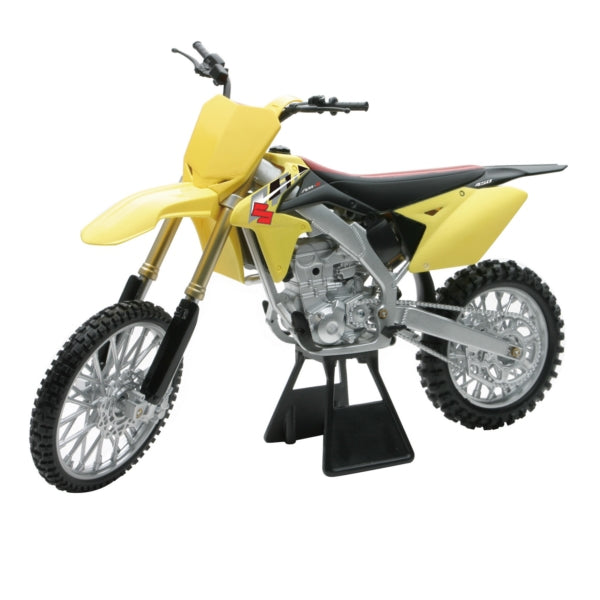 NEW RAY TOYS Suzuki Scale Model-202635-NewRayToys-Elevate